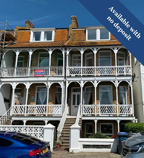 2 Bedroom Flat To Rent In Minnis Road, Birchington, CT7