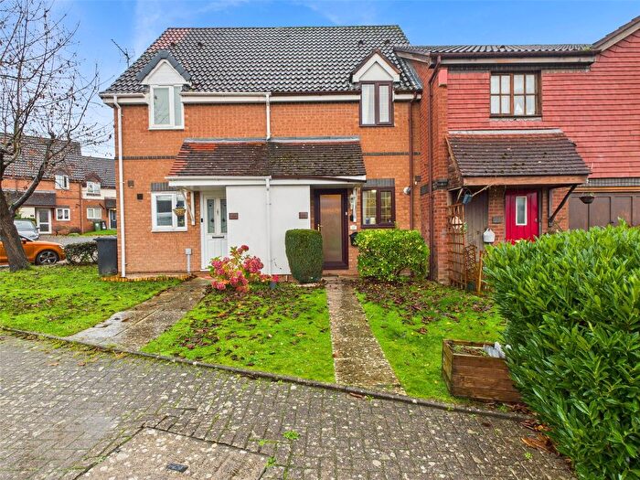 2 Bedroom Terraced House For Sale In Vetch Field Avenue, Lyppard Bourne, Worcester, Worcestershire, WR4