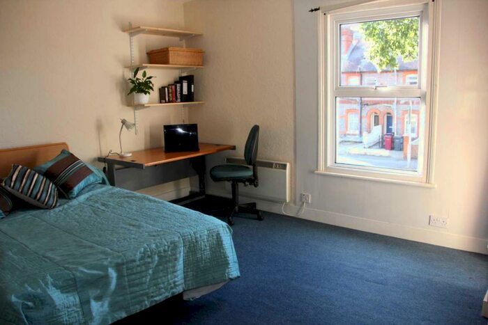 5 Bedroom Terraced House To Rent In Addington Road, Reading, RG1