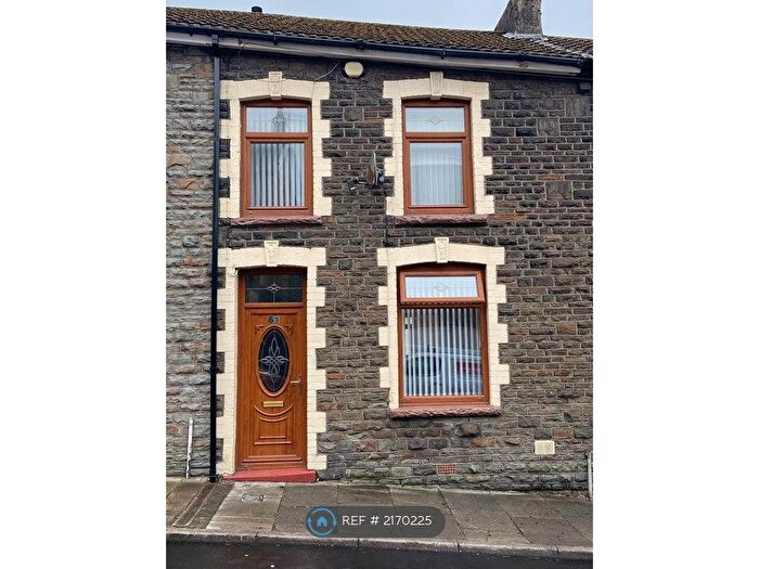 3 Bedroom Terraced House To Rent In Amos Hill, Penygraig, CF40