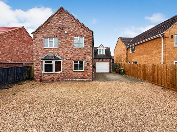 5 Bedroom Detached House For Sale In Back Road, Wisbech, PE13