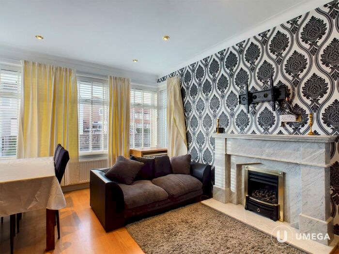 3 Bedroom Bungalow To Rent In Duddingston Square West, Duddingston, Edinburgh, EH15