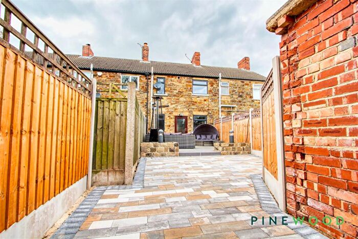 2 Bedroom Cottage For Sale In St. Lawrence Road, North Wingfield, Chesterfield, S42