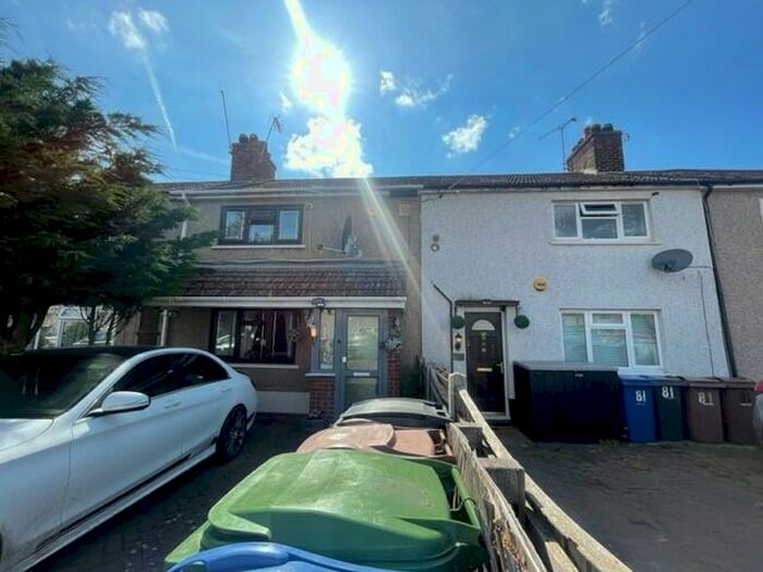 3 Bedroom House To Rent In Lytton Road, Grays, RM16