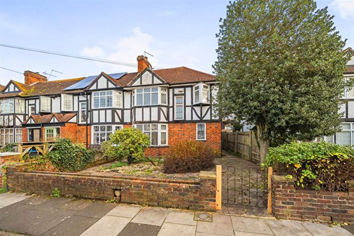 3 Bedroom Semi-Detached House To Rent In Cardinal Avenue, Kingston Upon Thames, KT2