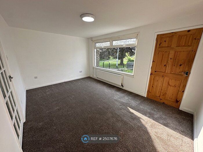 3 Bedroom Terraced House To Rent In Hertford, Gateshead, NE9