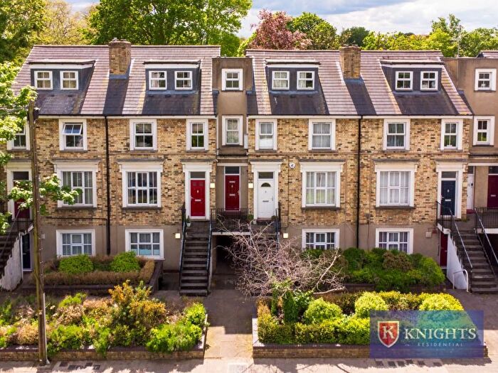 2 Bedroom Flat For Sale In Church Street, London, N9