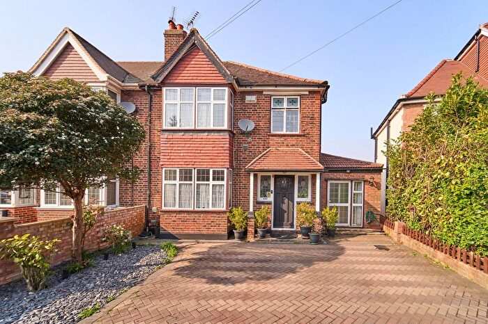 4 Bedroom Semi-Detached House For Sale In Alderney Avenue, Hounslow, TW5