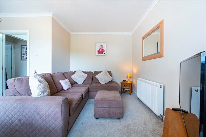 2 Bedroom Flat For Sale In The Garth, Abertridwr, Caerphilly, CF83