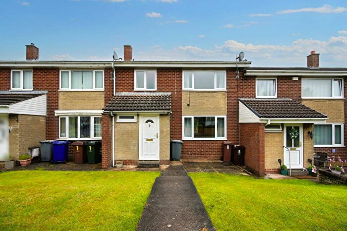 3 Bedroom Terraced House To Rent In Chapelfield Walk, Penistone, S36