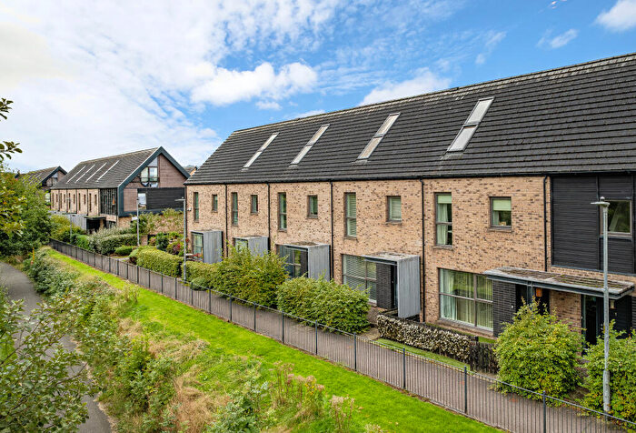 3 Bedroom Terraced House For Sale In Edmonton Terrace, Glasgow, G40