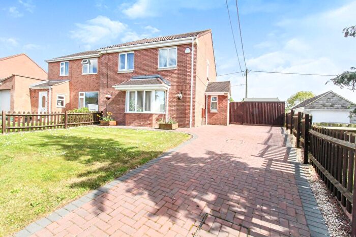 4 Bedroom Semi-Detached House For Sale In Hawcroft, Holt, BA14