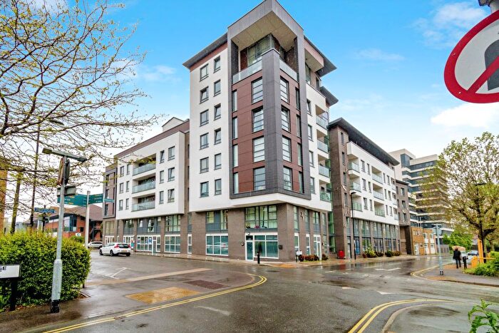 1 Bedroom Flat For Sale In College Street, Southampton, Hampshire, SO14
