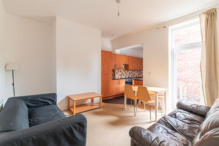 3 Bedroom Flat To Rent In Shortridge Terrace, Jesmond, Newcastle Upon Tyne, NE2