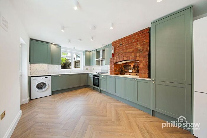 4 Bedroom Terraced House To Rent In West Hendon Broadway, London, NW9