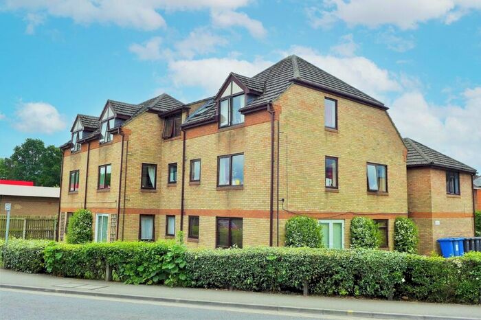 1 Bedroom Flat To Rent In St James Road, Fleet, GU51