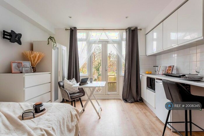 Studio To Rent In Ditchling Road, Brighton, BN1