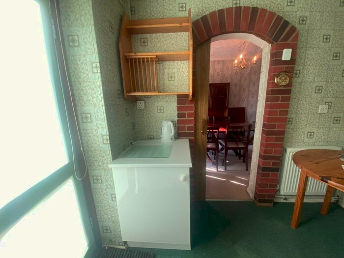 4 Bedroom Terraced House To Rent In Mungo Park Road, Rainham, RM13