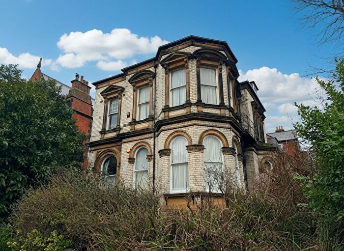 2 Bedroom Flat For Sale In Valley Road, Scarborough, YO11