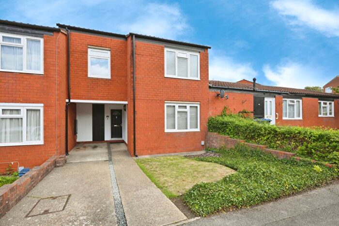 3 Bedroom Terraced House For Sale In Newteswell Drive, Waltham Abbey, EN9