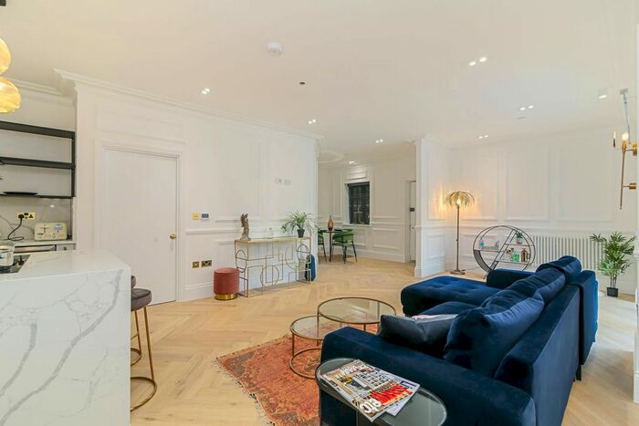 2 Bedroom Flat To Rent In Grange Road, Bermondsey, London, SE1