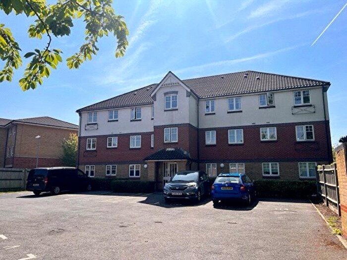 2 Bedroom Flat To Rent In Warwick Road, West Drayton, Middlesex, UB7