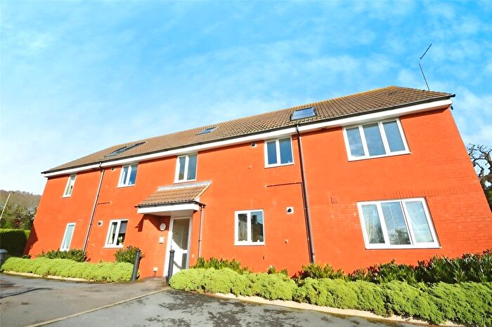 1 Bedroom Flat To Rent In Salterton Road, Exmouth, Devon, EX8