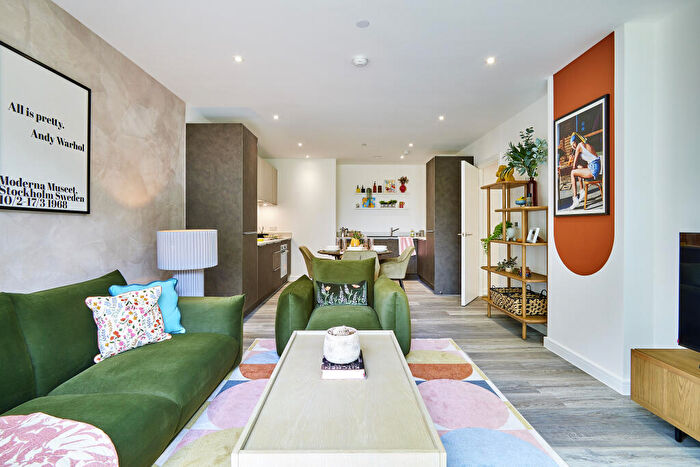 1 Bedroom Apartment For Sale In Northwick Parkside, Harrow, Middlesex, HA1