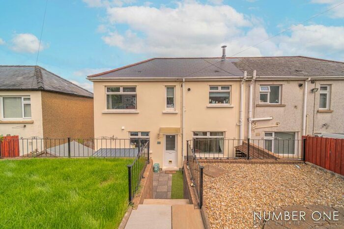 3 Bedroom Semi-Detached House For Sale In Penylan Road, Argoed, NP12