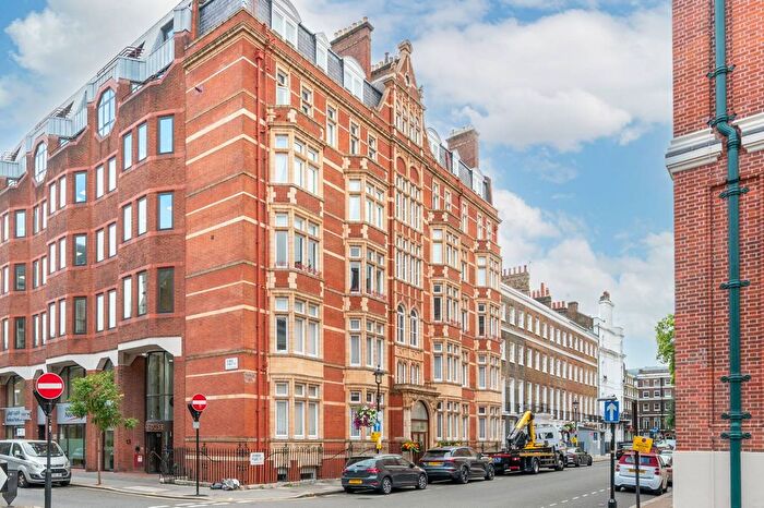 1 Bedroom Flat For Sale In Spanish Place, Marylebone, London, W1U
