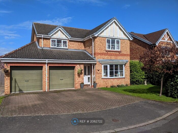4 Bedroom Detached House To Rent In Shuttleworth Close, Doncaster, DN11