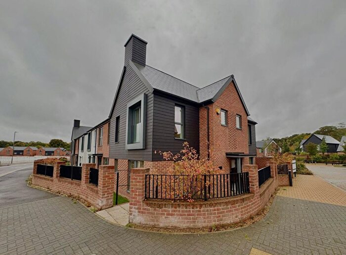 4 Bedroom End Of Terrace House To Rent In Mindenhurst Road, Deepcut, Camberley, Surrey, GU16