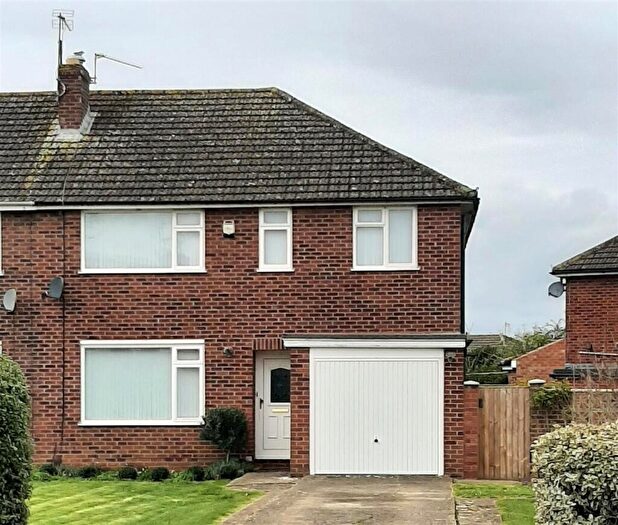 3 Bedroom Semi Detached House To Rent In Ashwood Way, Hucclecote, GL3