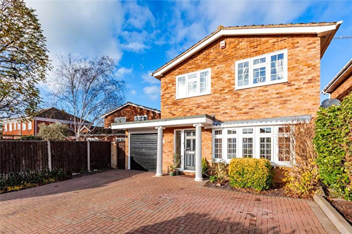 3 Bedroom Detached House For Sale In The Chase, South Woodham Ferrers, Chelmsford, Essex, CM3