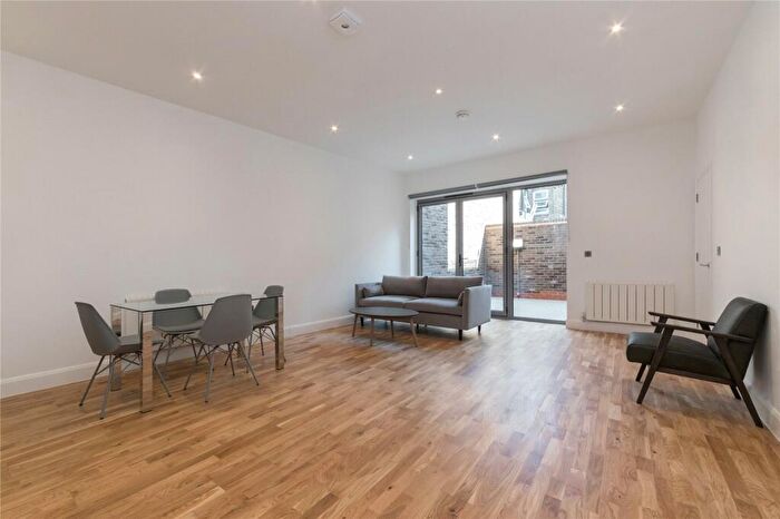 1 Bedroom Flat To Rent In Denmark Road, Camberwell, SE5
