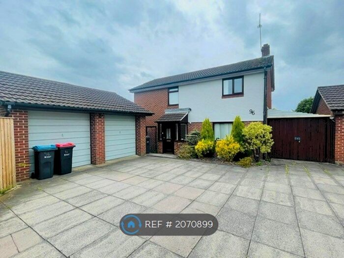 4 Bedroom Detached House To Rent In Heath Lane, Chester, CH3