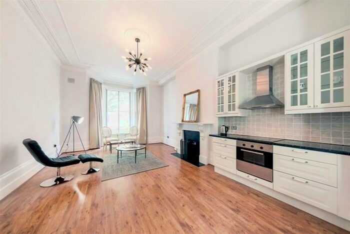 1 Bedroom Flat To Rent In Finborough Road, Chelsea, SW10