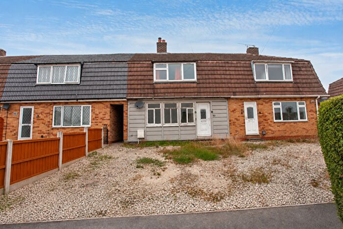 3 Bedroom Terraced House For Sale In Houldsworth Drive, Chesterfield, S41