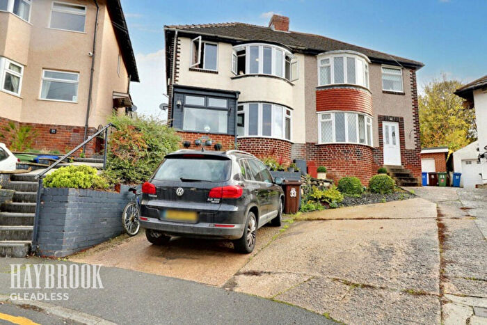 3 Bedroom Semi-Detached House For Sale In Cobnar Avenue, Sheffield, S8