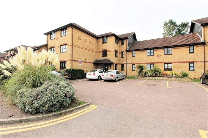 1 Bedroom Flat To Rent In Hickory Close, London, N9