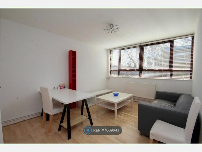1 Bedroom Flat To Rent In Orwell Court, London, E8