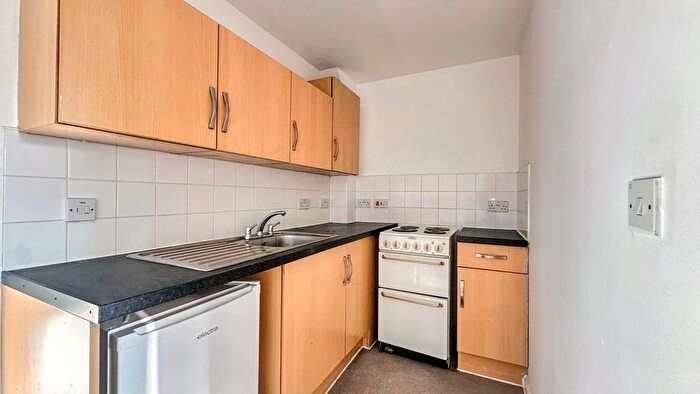 1 Bedroom Flat To Rent In Pirie Court, Perry Street, Bristol, BS5
