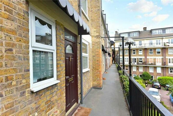 2 Bedroom Flat To Rent In Milk Yard, London, E1W
