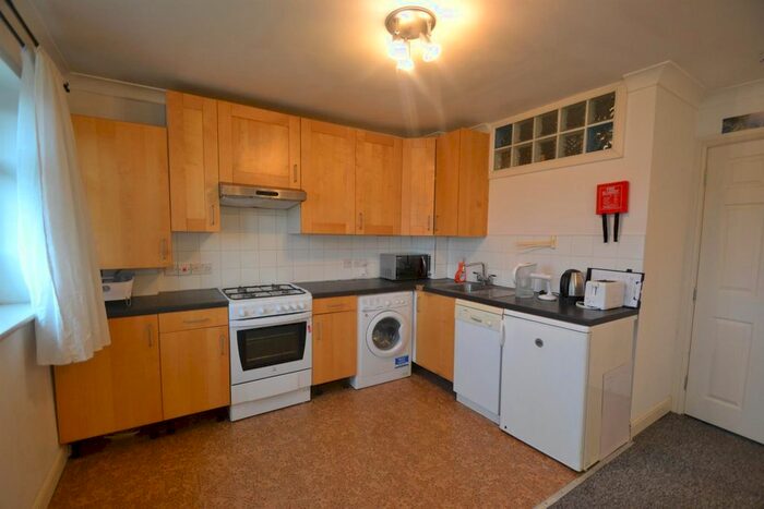 1 Bedroom Flat To Rent In Noel Road, London, W3