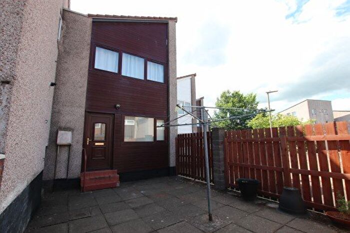 2 Bedroom Property To Rent In Tweed Crescent, Dundee, DD2