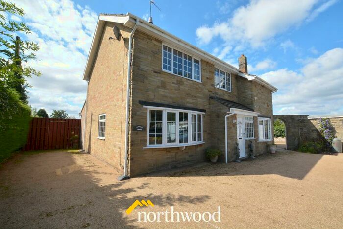 4 Bedroom Detached House For Sale In Main Street, Reedness, Goole, DN14