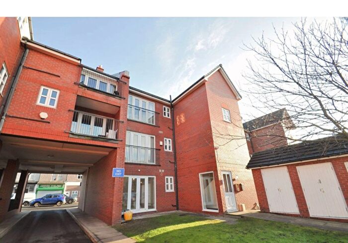 2 Bedroom Flat To Rent In Sandpipers Court, Bridge Road, L23