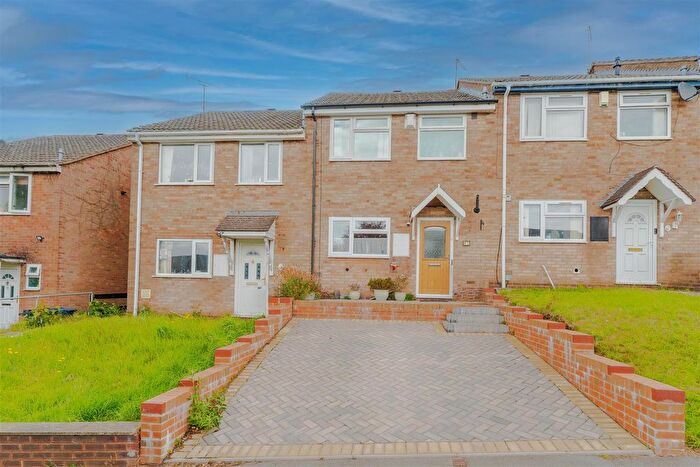 3 Bedroom Terraced House For Sale In Kennedy Grove, Stirchley, Birmingham, B30