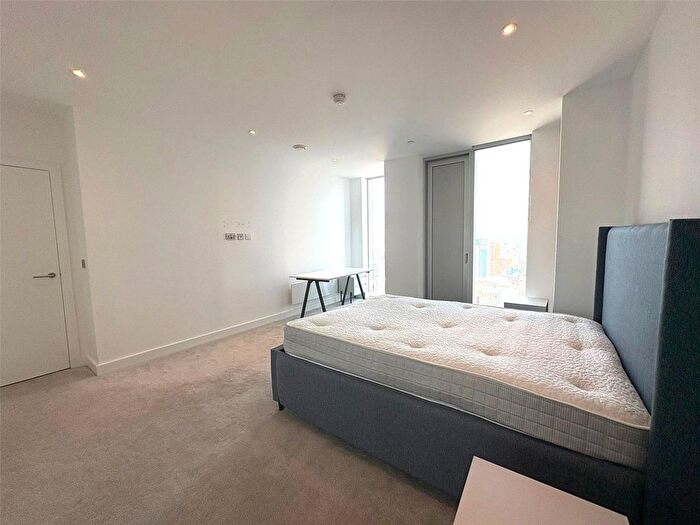 2 Bedroom Flat To Rent In Bankside Boulevard, Salford, Greater Manchester, M3