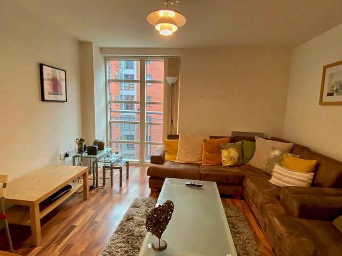 2 Bedroom Apartment To Rent In Quadrangle, Lower Ormond Street, M1